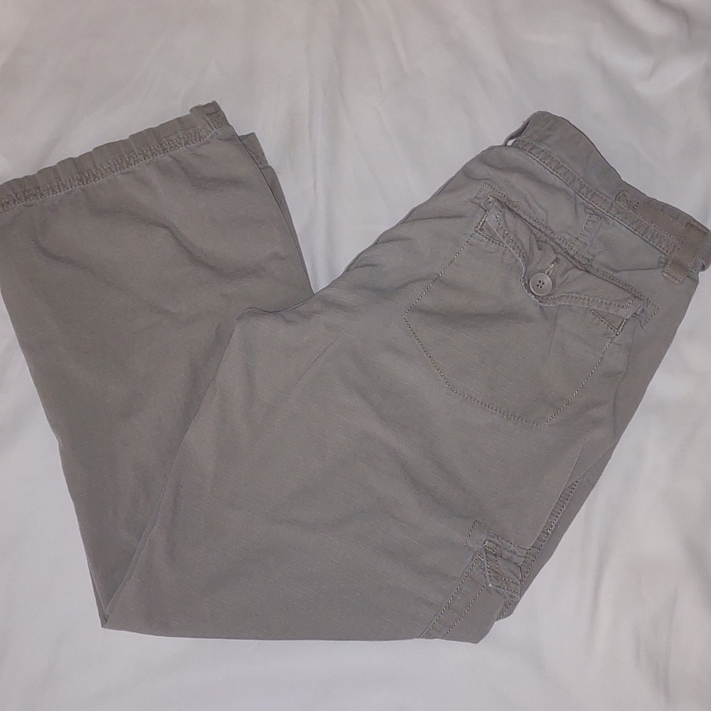 Calvin Klein Women's Cargo Capris Size 6
